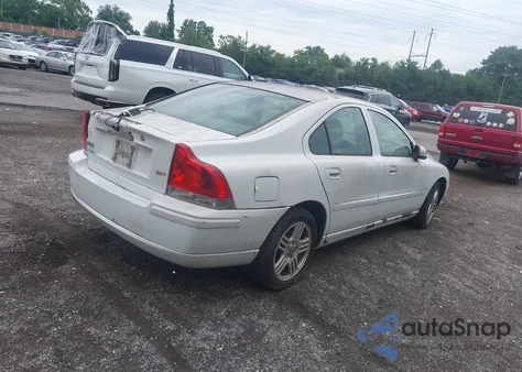 2009 Volvo S60 2.5T/2.5T Special Edition из США, поврежденный, VIN YV1RS592492735787